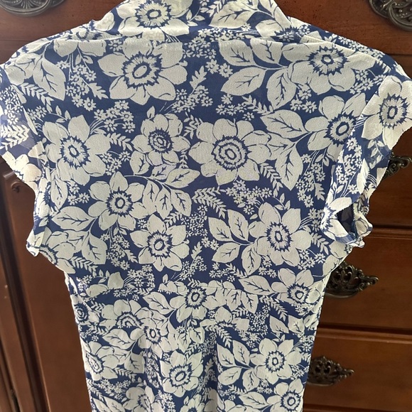 Floral Blue and White Women's Top - Picture 9 of 10